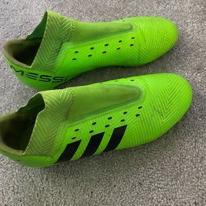 Messi cleats size 6